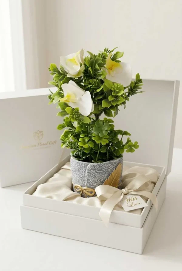 Elivera Feather Stone Planter - Floral Stone Pot