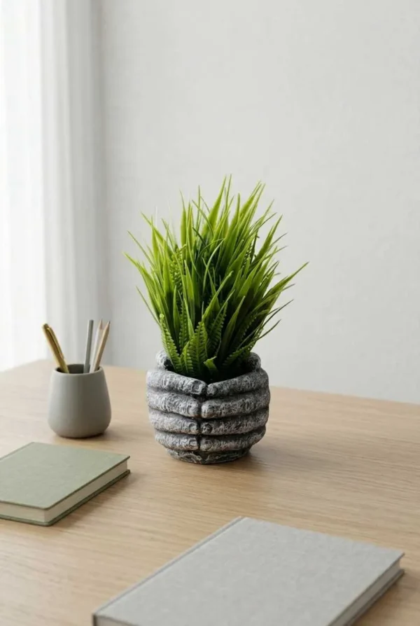 Elivera HoldNature Hand Planter - Grass Spike Stone Pot
